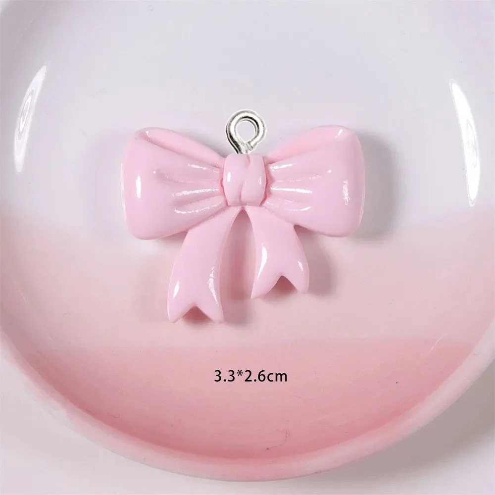 Resin Art Keychain - 10 قطع من الزينة المصنوعة يدويًا