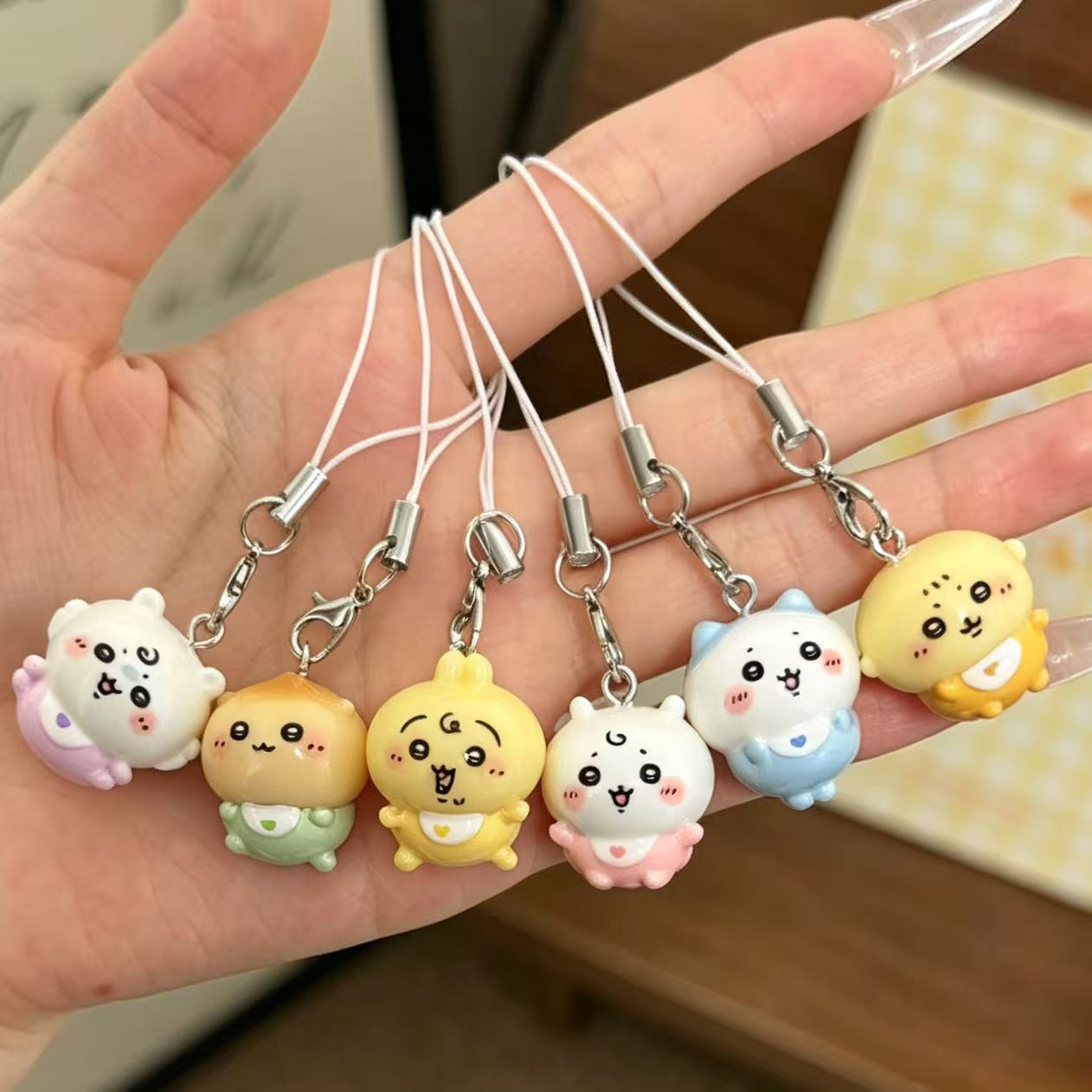 Resin Art Keychain - قلادة راتنجية صغيرة لطيفة على شكل