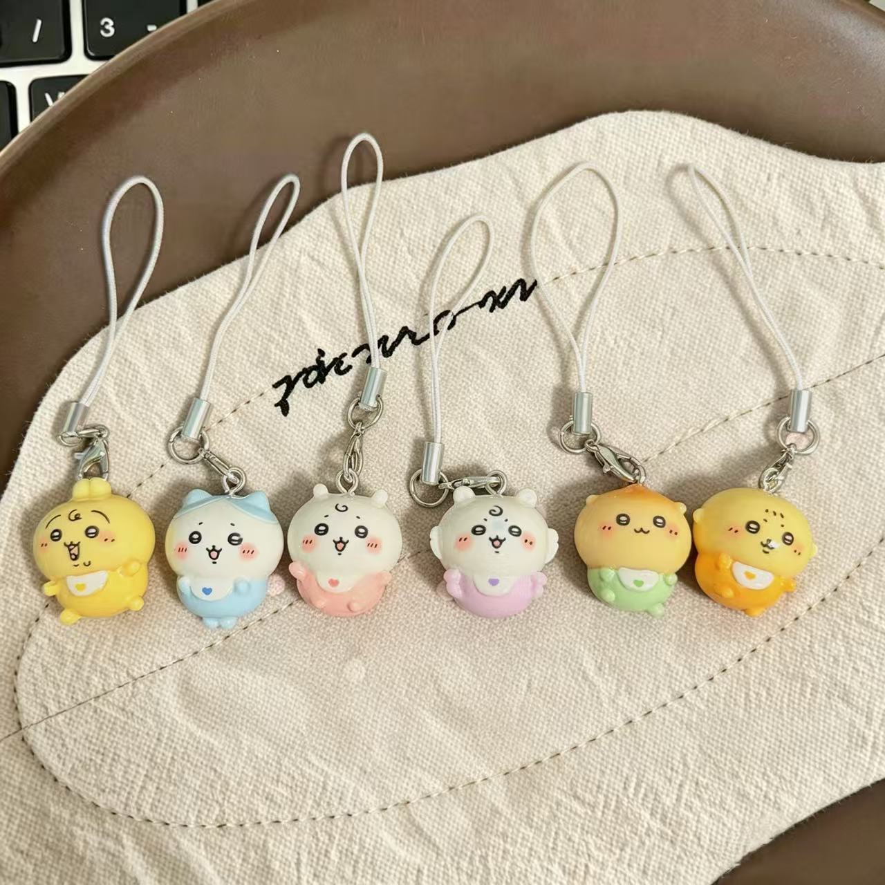 قلادة راتنجية صغيرة لطيفة على  - مراجعة Resin Art Keychain وسعره