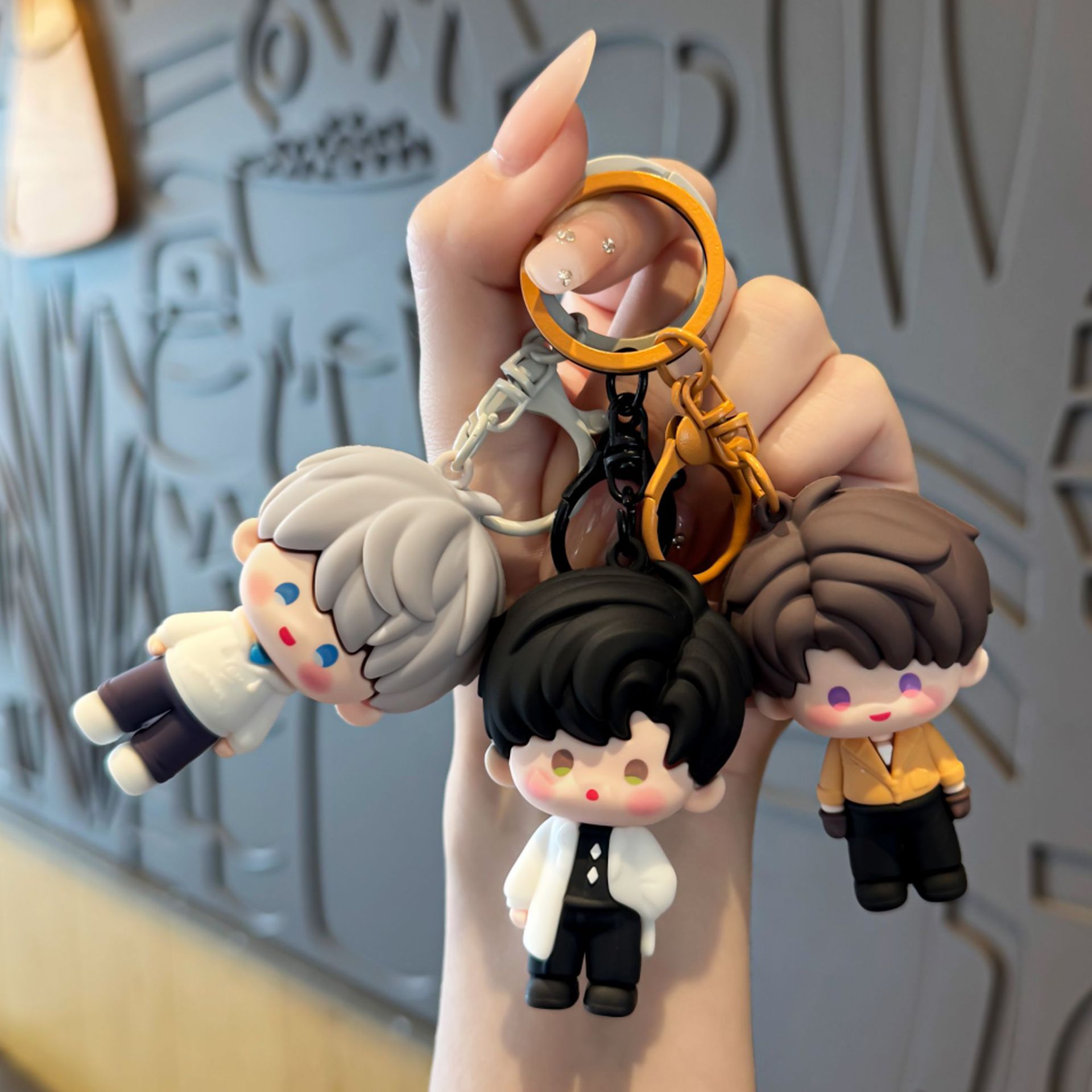 سلسلة مفاتيح شخصية لعبة Love a - مراجعة Resin Art Keychain وسعره