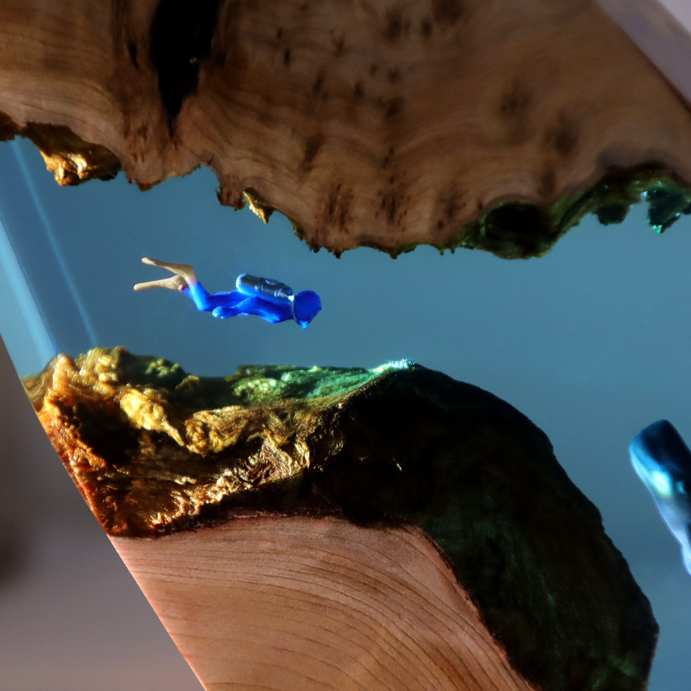 ديكور منزلي جديد على شكل غواصة - مراجعة Resin Art Underwater وسعره