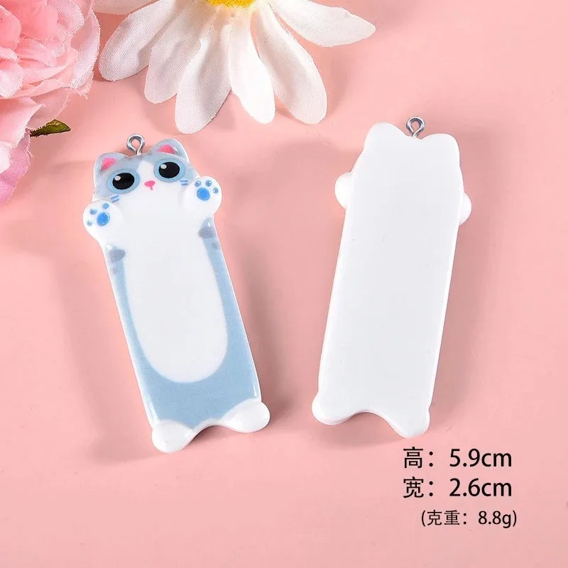 5 قطع من الحلي الراتنجية على ش - مراجعة Resin Art Keychain وسعره