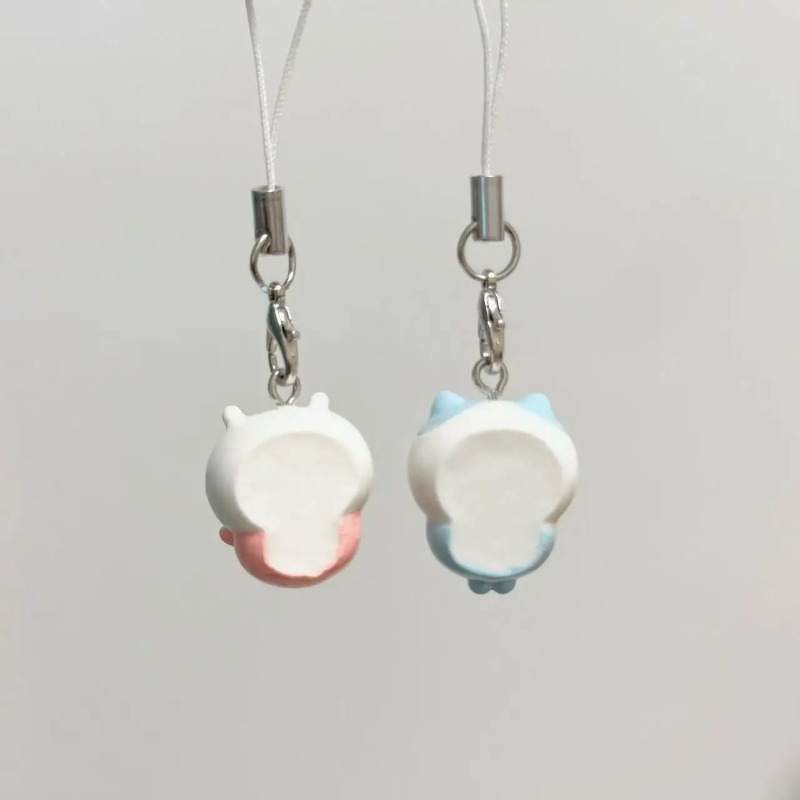 قلادة راتنجية صغيرة لطيفة على  - مراجعة Resin Art Keychain وسعره