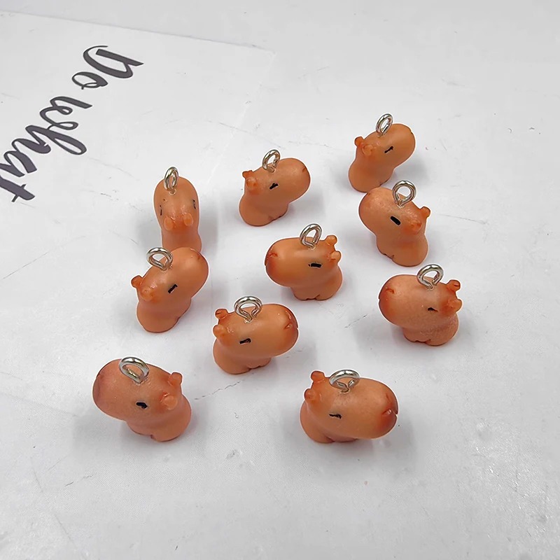 10 قطع من تعليقات الكابيبارا ا - مراجعة Resin Art Keychain وسعره
