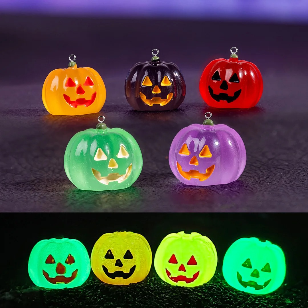 5 قطع من تعليقات اليقطين المضي - مراجعة Resin Art Keychain وسعره